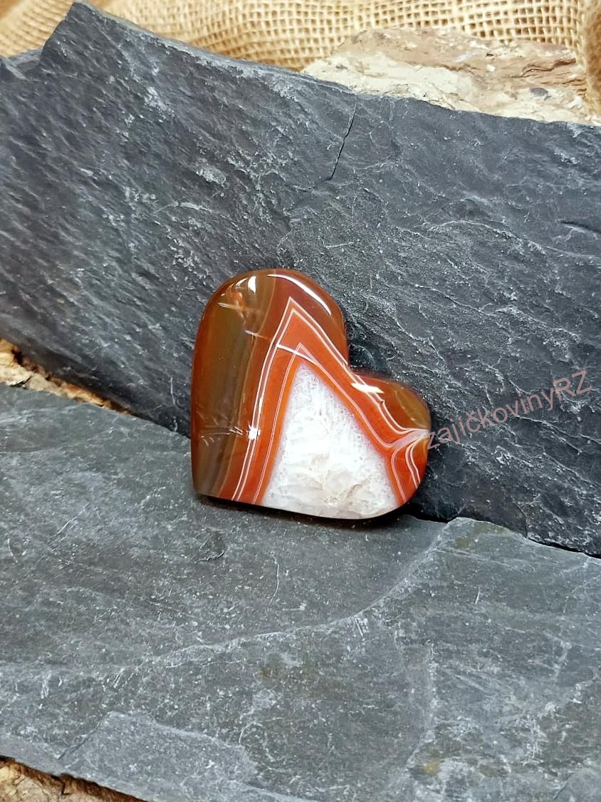 Srdce sardonyx červený 6,3 cm