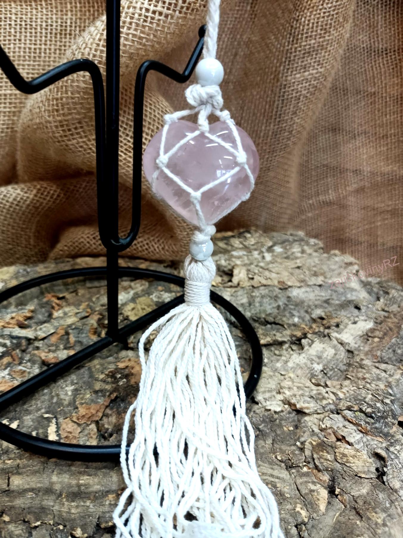 Macramé dekorace srdíčko, 32 cm