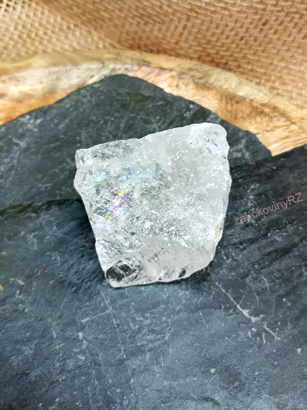 Křišťál surový č.3, 60 mm