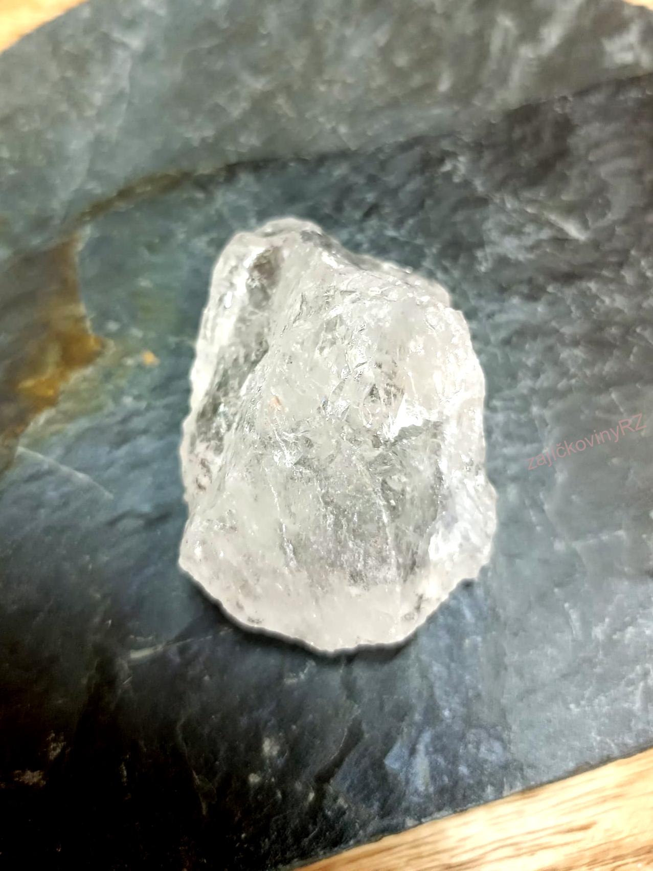 Křišťál surový č.7, 54 mm