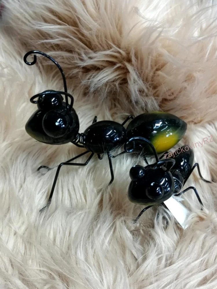 Kovový mravenec střední, 18 cm
