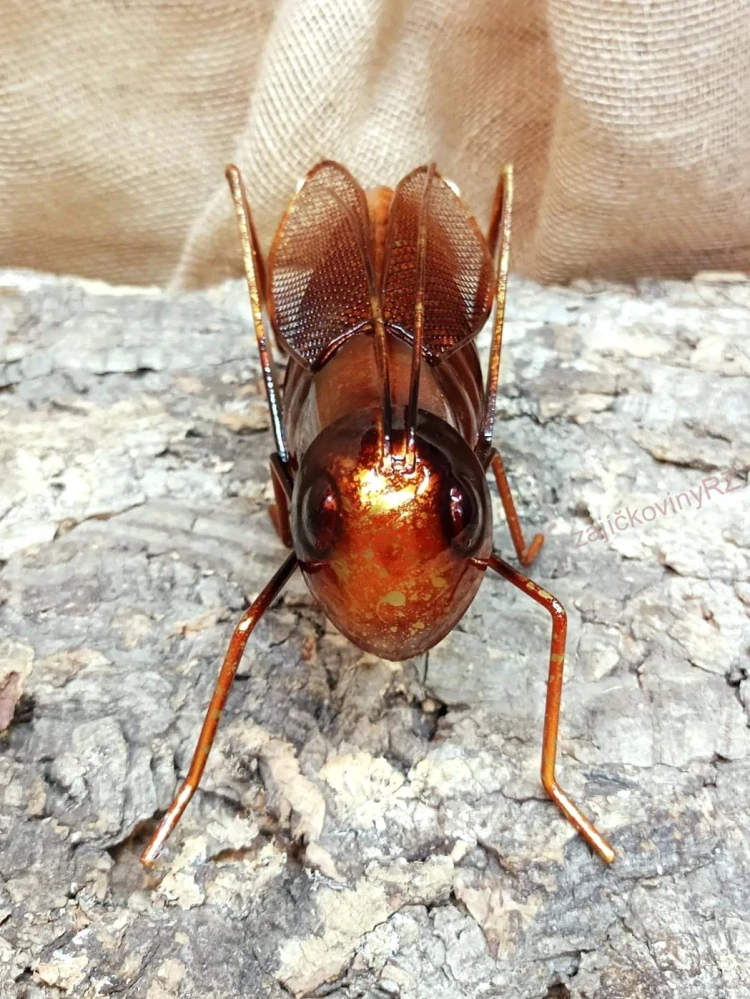 Saranče kovové velké, 20cm