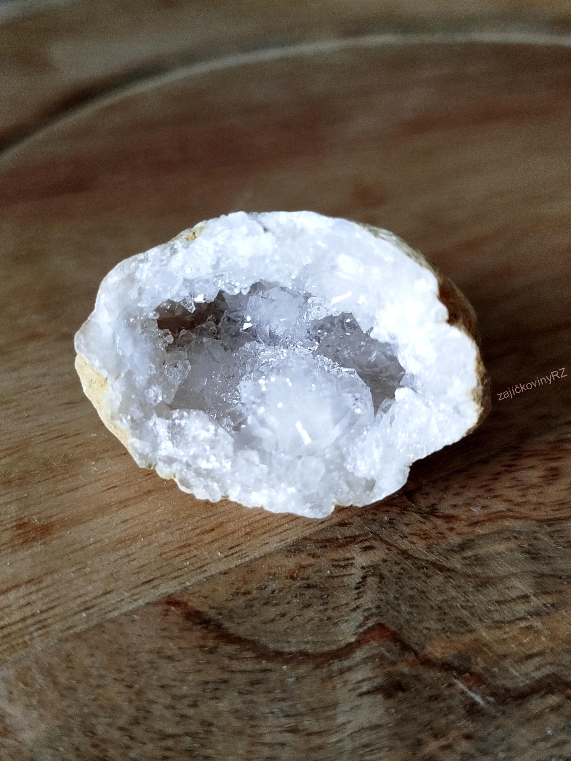 Křišťálová geodka 3,7 cm