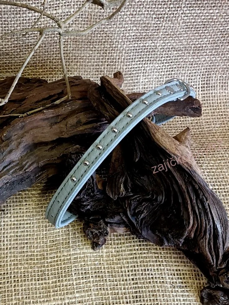 Kožený obojek zdobený 37 cm