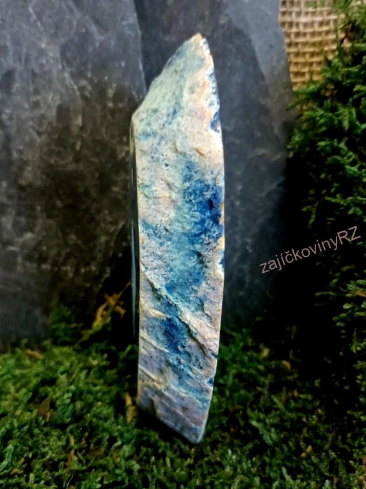 Achátový plát modrý XL, cca 12x9x2 cm 