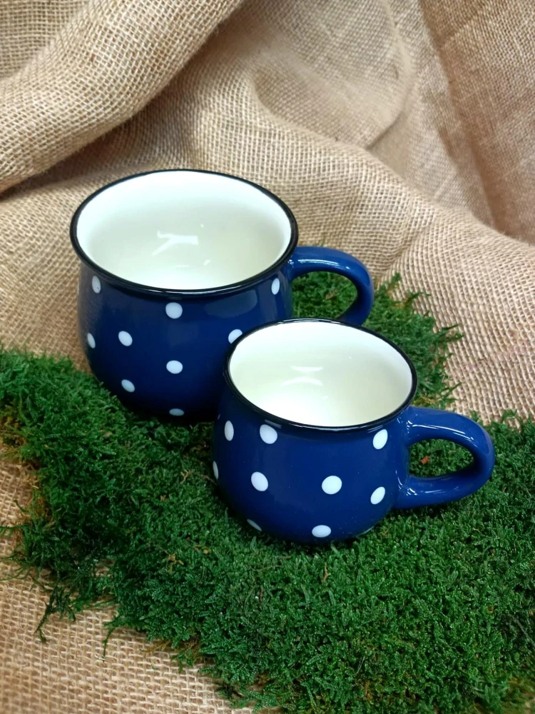 Hrnek s puntíky, velký, 770 ml