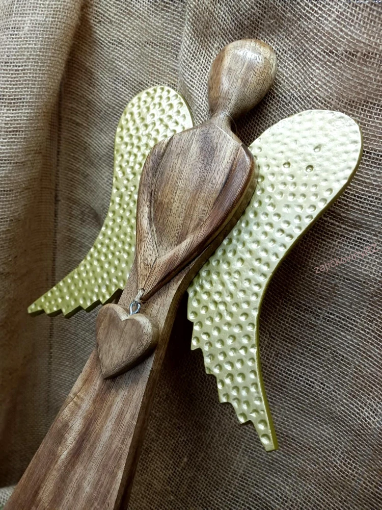 Dřevěný anděl XXL, VELKÁ ZLATÁ KŘÍDLA, 60 cm