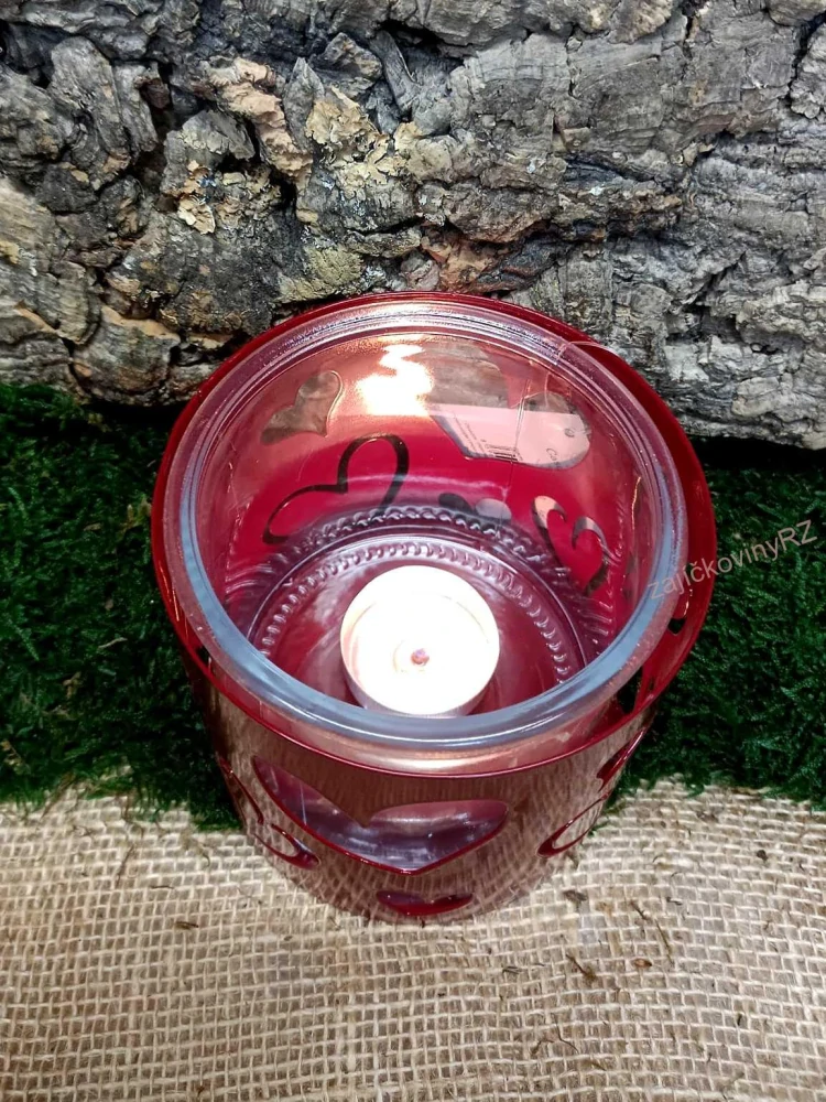 Kovový svícen se srdíčky 10 cm