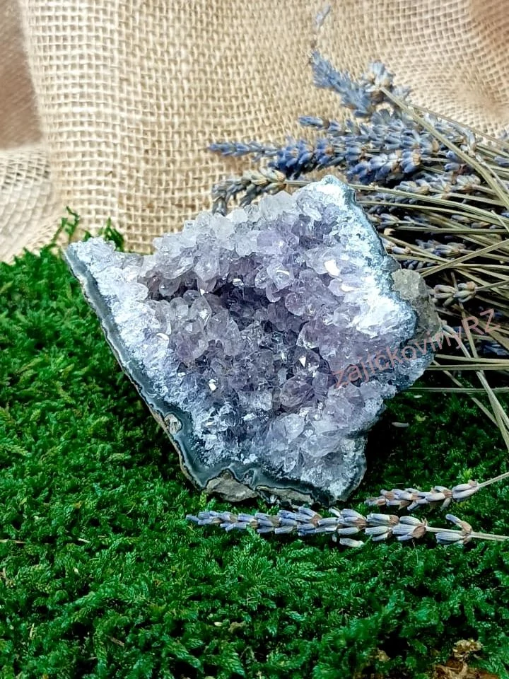 Drúza ametyst, cca 450 g