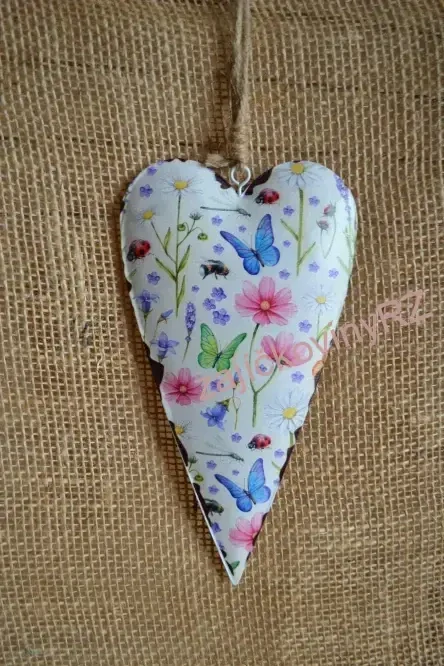 Závěsné srdce, plechové, s motivem květin, 18 cm