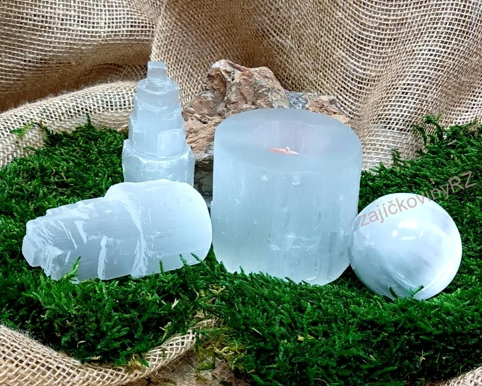 Krystal selenitu XL, cca 10 cm