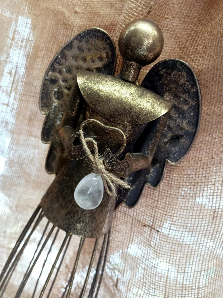 Plechový anděl s přívěskem, zlatý XL, 54 cm