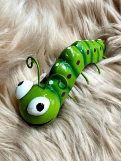 Kovová housenka zelená, 17 cm