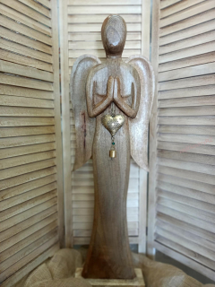 Dřevěný anděl MAXI- ANDĚLSKÉ ZVONĚNÍ, 110 cm