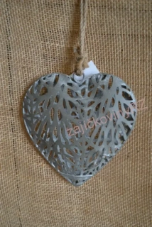Závěsné srdce, děrovaný šedý plech, 15 cm