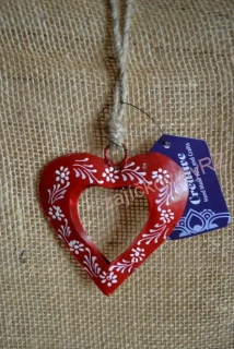 Závěsné plechové srdce, s otvorem, malované, 10x9 cm