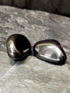 Hematit tromlovaný, 3-4 cm, 1 ks