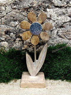 Květina kov a dřevo, kovový střed, 24 cm