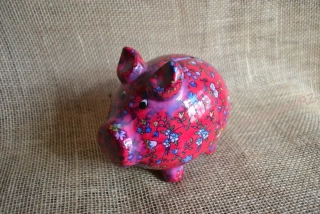 Pokladnička prasátko, růžové s květy, 15 cm