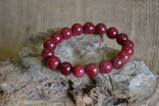 Náramek z minerálních kuliček, jaspis červený, průměr kuličky 10 mm