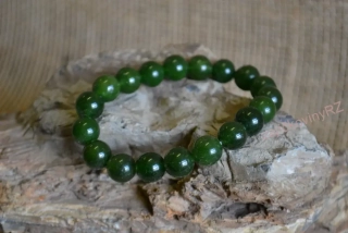 Náramek z minerálních kuliček, avanturín tmavě zelený, průměr kuličky 10 mm