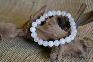 Náramek z minerálních kuliček, růženín, průměr kuličky 8 mm