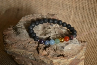 Náramek lávový s minerálními kuličkami a kovovými aplikacemi, průměr kuličky 8 mm