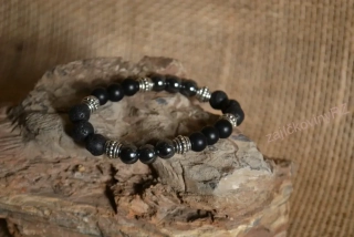 Náramek lávový, hematit, achát satinovaný, kovové aplikace, průměr kuličky 8 mm