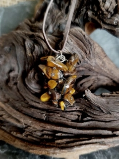 Přívěsek hrozen, tygří oko, 3 cm