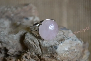 Prsten s nastavitelnou velikostí, růženín