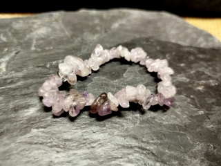 Náramek zlomky, ametyst lavender, obvod 18-19 cm