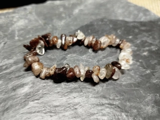 Náramek zlomky, křišťál s inkluzemi, obvod 18-19 cm