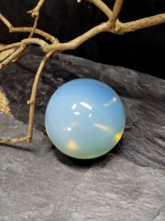 Koule opalit, průměr 4,5-5 cm, náhodný výběr