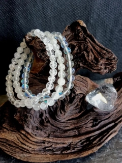 Náramky sada bílá 3 ks korálek 6 mm + 1 ks kámen křišťál, 3-4 cm