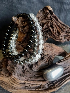 Náramky sada černá 3 ks korálek 6 mm + 1 ks kámen hematit, 3-4 cm