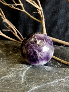 Koule z ametystu, průměr cca 5,5 cm