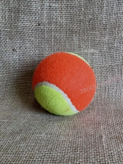 Tenisák střední cca 10 cm