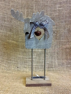 Sob dřevěný na podstavci