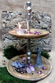 Etažér dřevěný, 50 cm