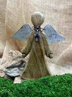 Dřevěný anděl, kovová křídla, ametyst, 28 cm